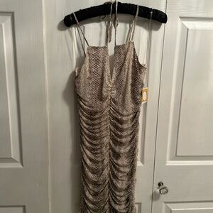 NEW W TAGS Scrunched mini dress new size L